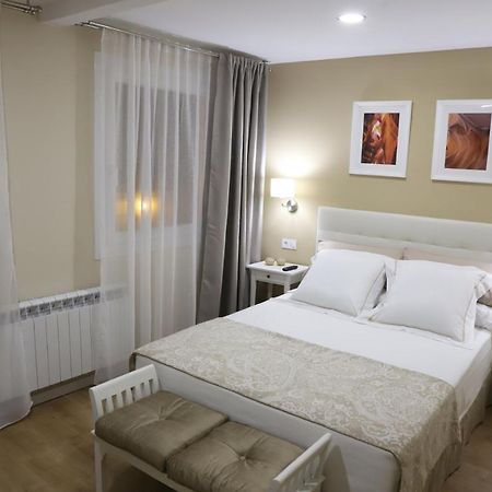 Aires Do Umia Hotel Калдас Де Реис Екстериор снимка