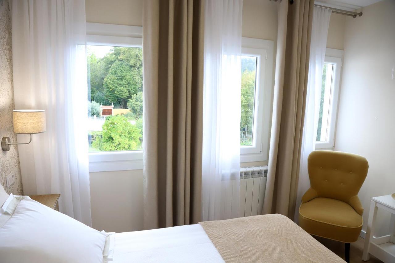 Aires Do Umia Hotel Калдас Де Реис Екстериор снимка